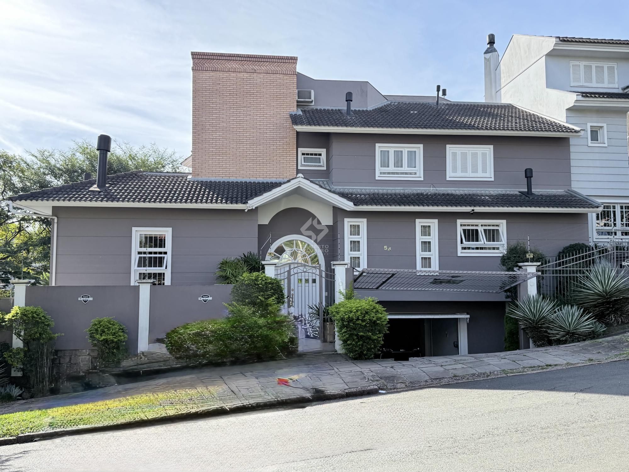 Casa 5 quartos à venda, 458m², Chácara das Pedras - Porto Alegre