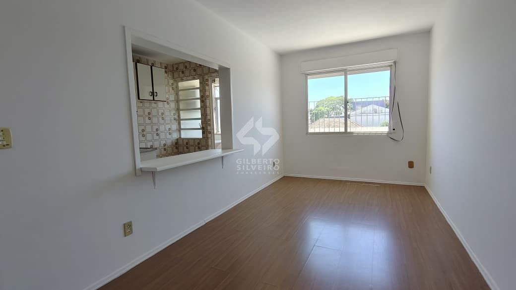 Apartamento de 1 dormitório e 1 vaga escriturada no bairro Camaquã.