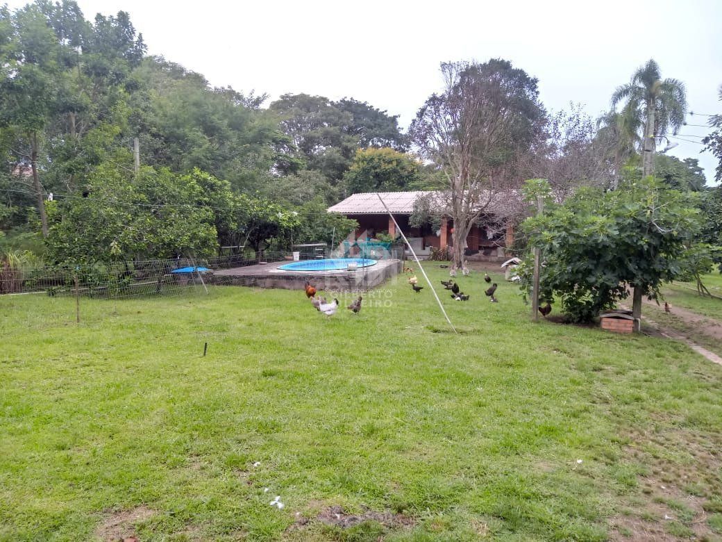 Sítio para Venda - 13725m², 2 dormitórios, sendo 2 suites, 4 vagas - Ponta Grossa