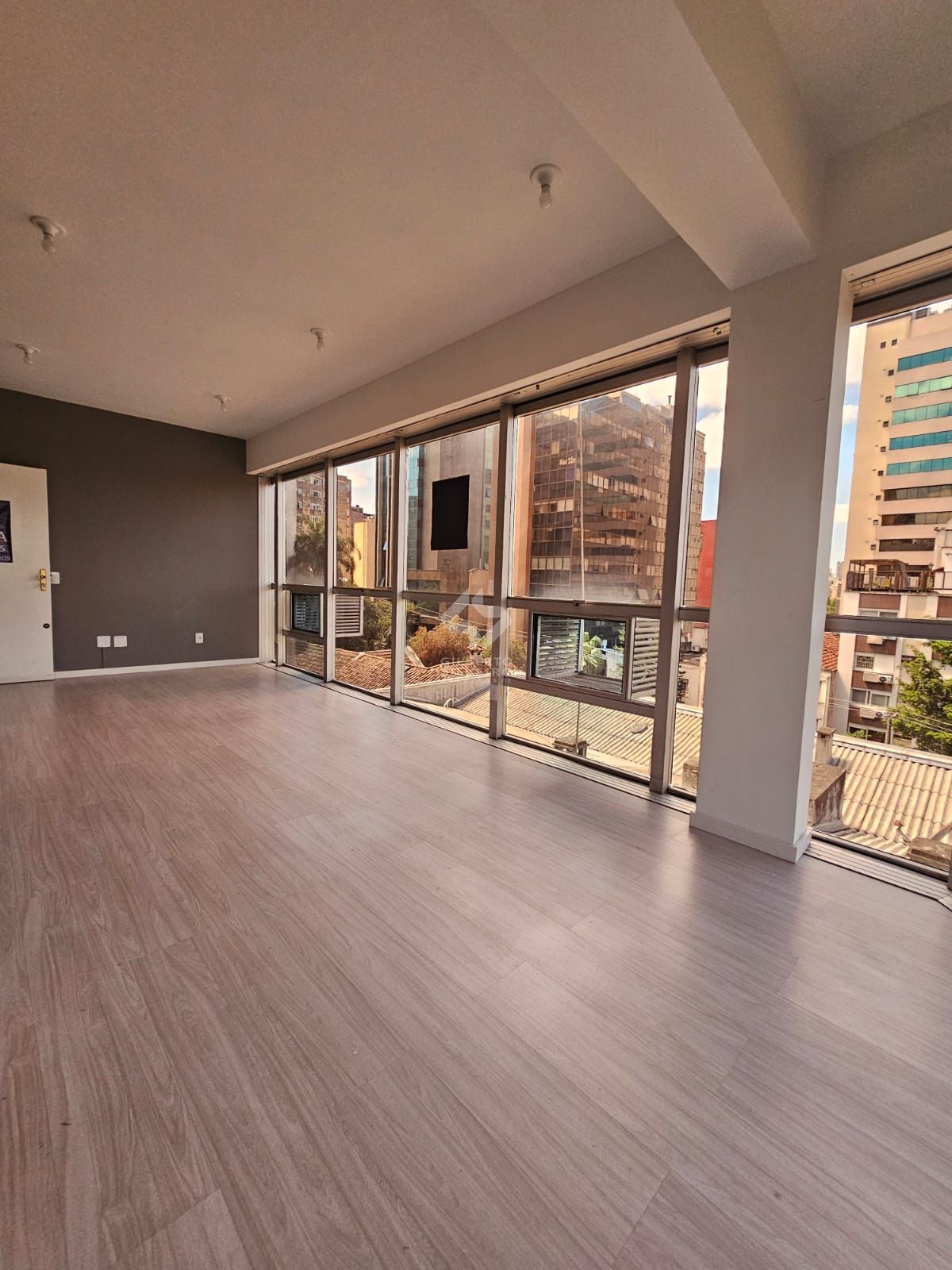 Sala Comercial, 1 sala, à venda, 30 m², Rio Branco - Porto Alegre — foto 3