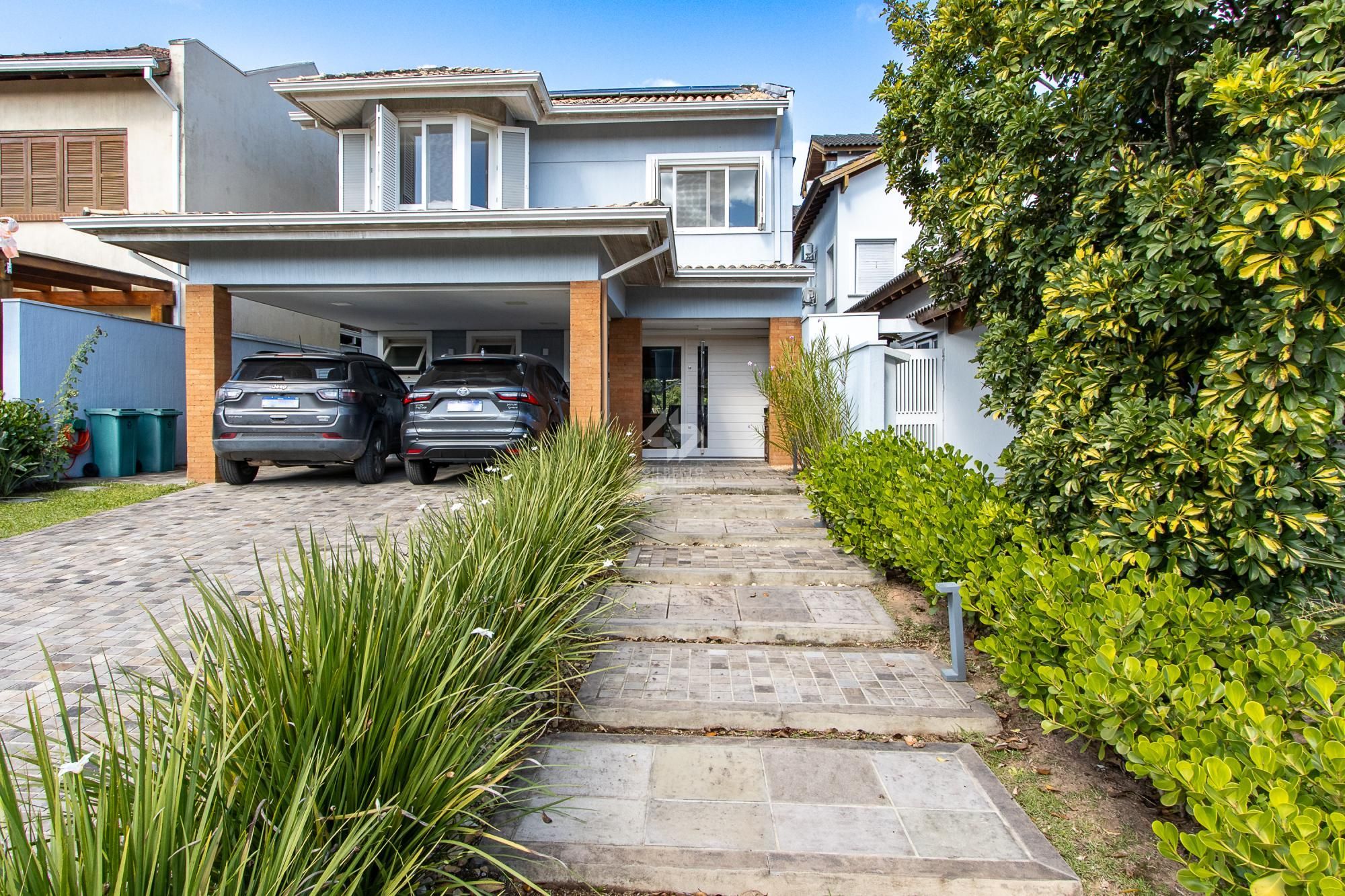 Casa no Condominio Terra Ville, com 3 quartos, piscina aquecida, espera elevador
