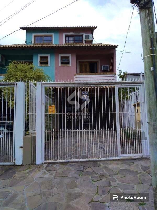 CASA | 2 DORMITÓRIOS | 1 SUÍTE | 2 VAGAS | PISCINA | SACADA | BAIRRO HÍPICA | ZONA SUL