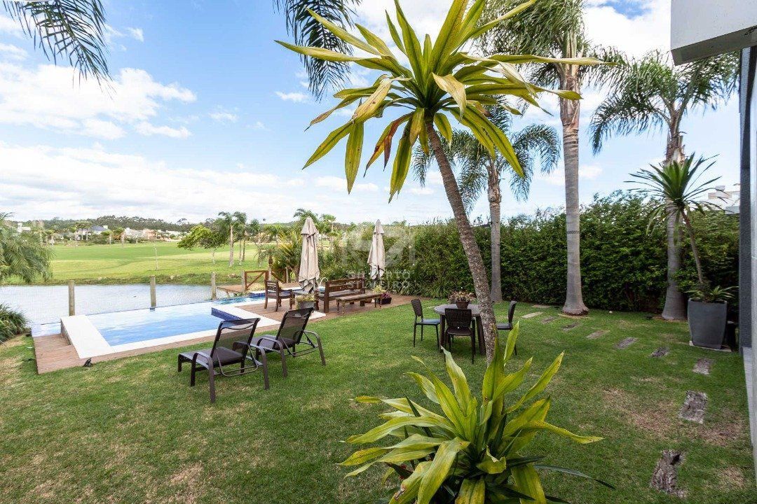Casa Condominio Terra Ville para Venda - 339.3m², 4 suites, 6 vagas - e fundo lago.