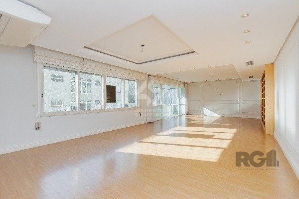Vende-se luxuoso apartamento 3 quartos c/ suíte, dependência de empregada, gabinete, 2 vagas cobertas - 283m² - Moinhos de Vento