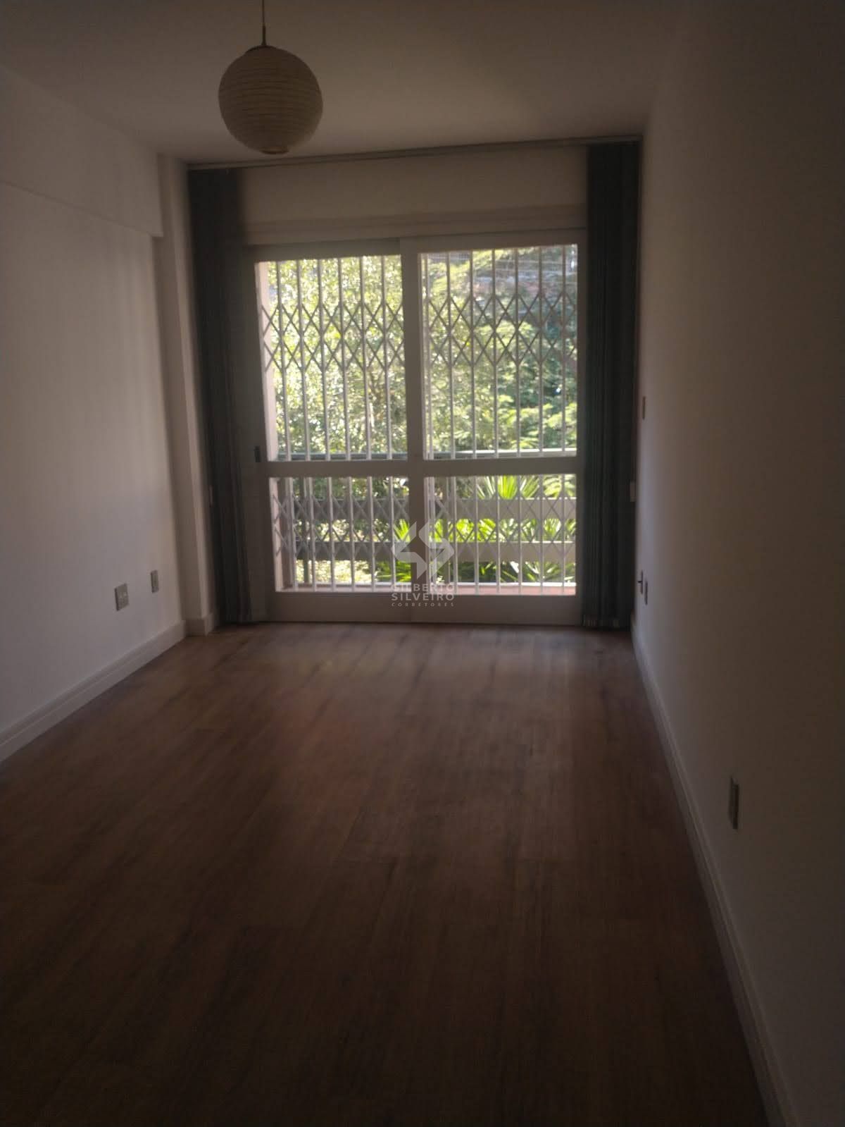Vende-se apartamento com 2 quartos, 58m² e 1 vaga - Auxiliadora