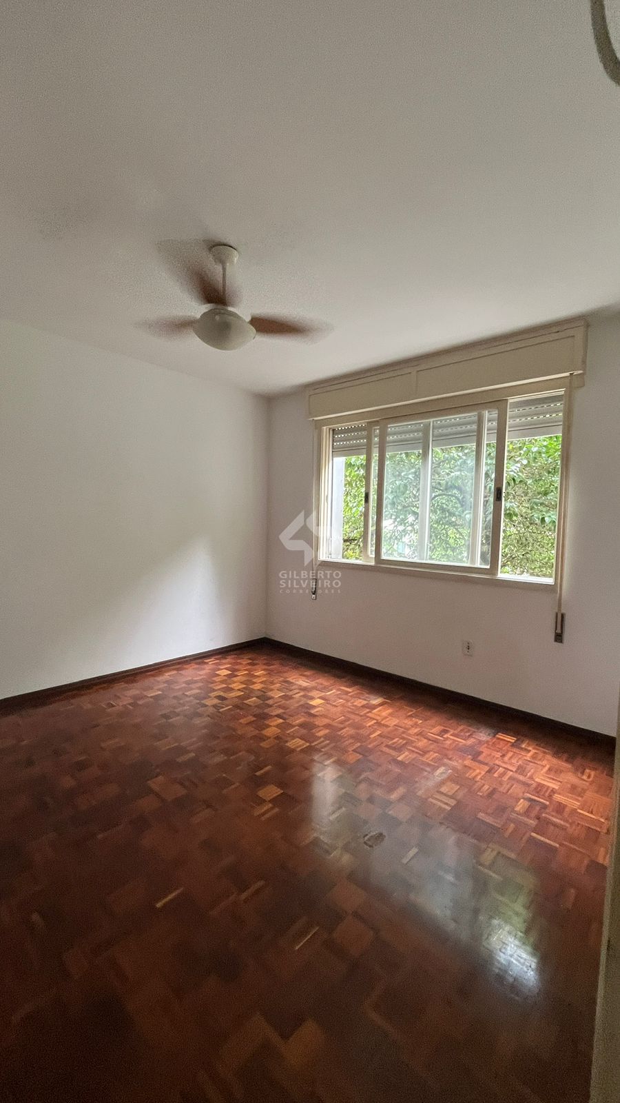 Apartamento com 2 quartos e 77m² à venda em Rio Branco, Porto Alegre.