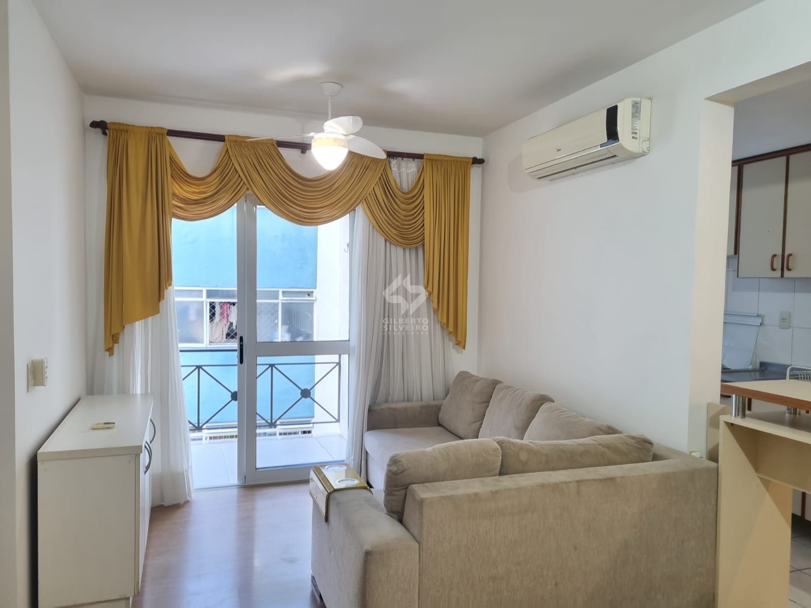 Apartamento de 3 dormitórios, sendo 1 suíte, no bairro Santo Antonio.