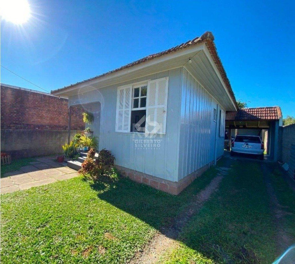 Casa para Venda - 97m², 2 dormitórios, 3 vagas - Belém Novo