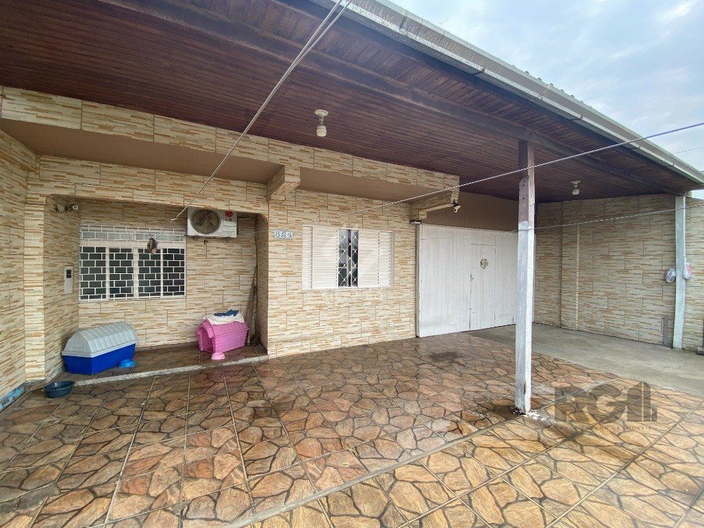 Casa 2 quartos à venda, 150m², Restinga - Porto Alegre