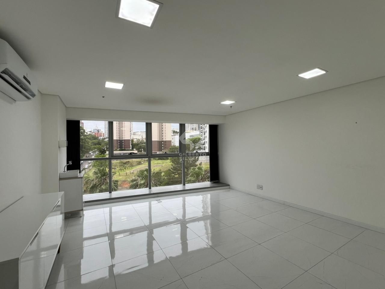 Sala comercial com 44 m2 a venda no Trend Nova Carlos Gomes.