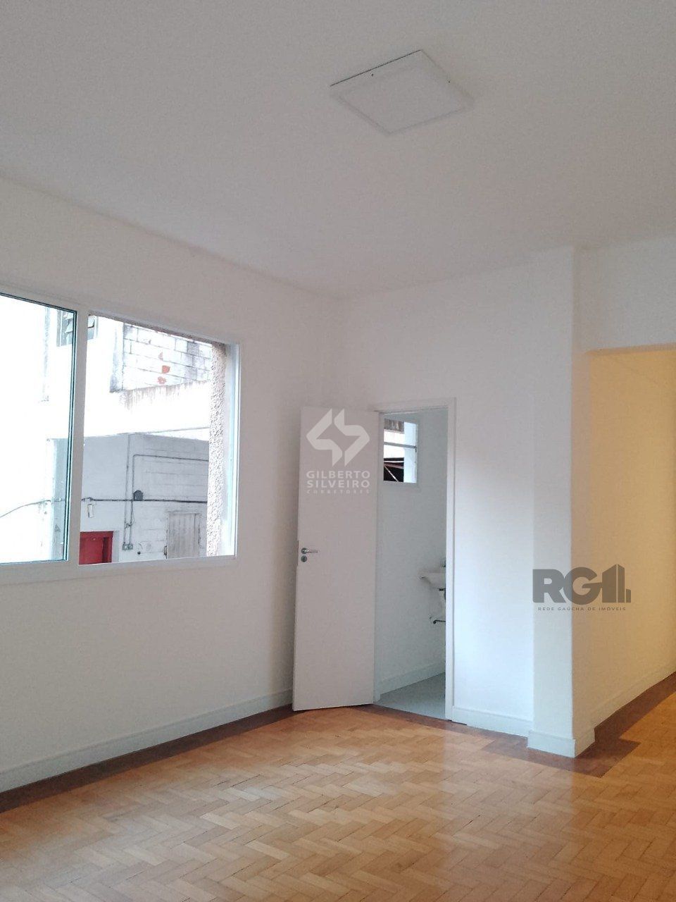 Raridade, apartamento 3 dormitórios,reformado, desocupado,no Centro