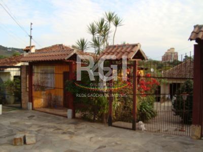 🏡 CASA AMPLA COM 7 DORMITÓRIOS NO BAIRRO GLÓRIA – PORTO ALEGRE