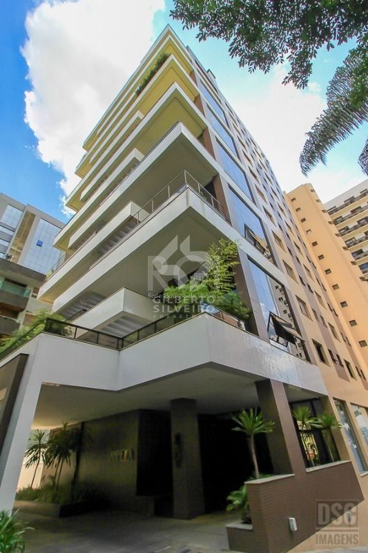 Apartamento para Venda - 303m², 4 dormitórios, sendo 4 suites, 4 vagas - Bela Vista