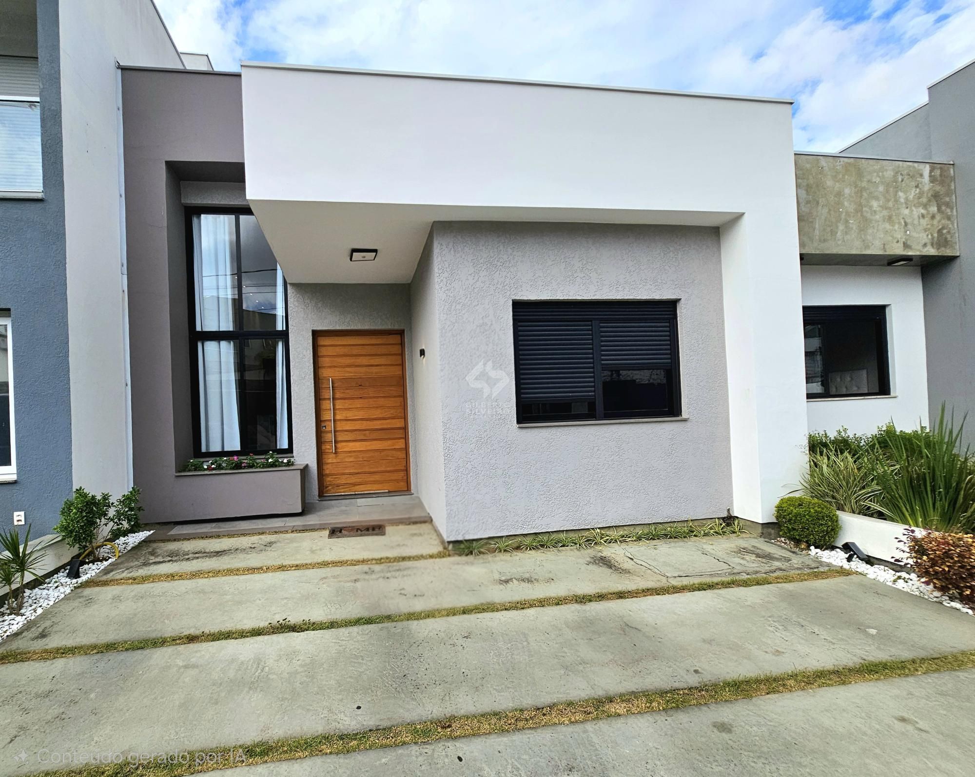 Casa térrea 3 dormitórios com piscina em condomínio no bairro Hípica zona sul de Porto Alegre.