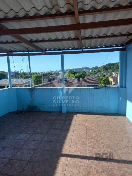 Casa em Porto Alegre, no bairro Cavalhada, com 3 dormitório(s), e 3 banheiros, à venda.