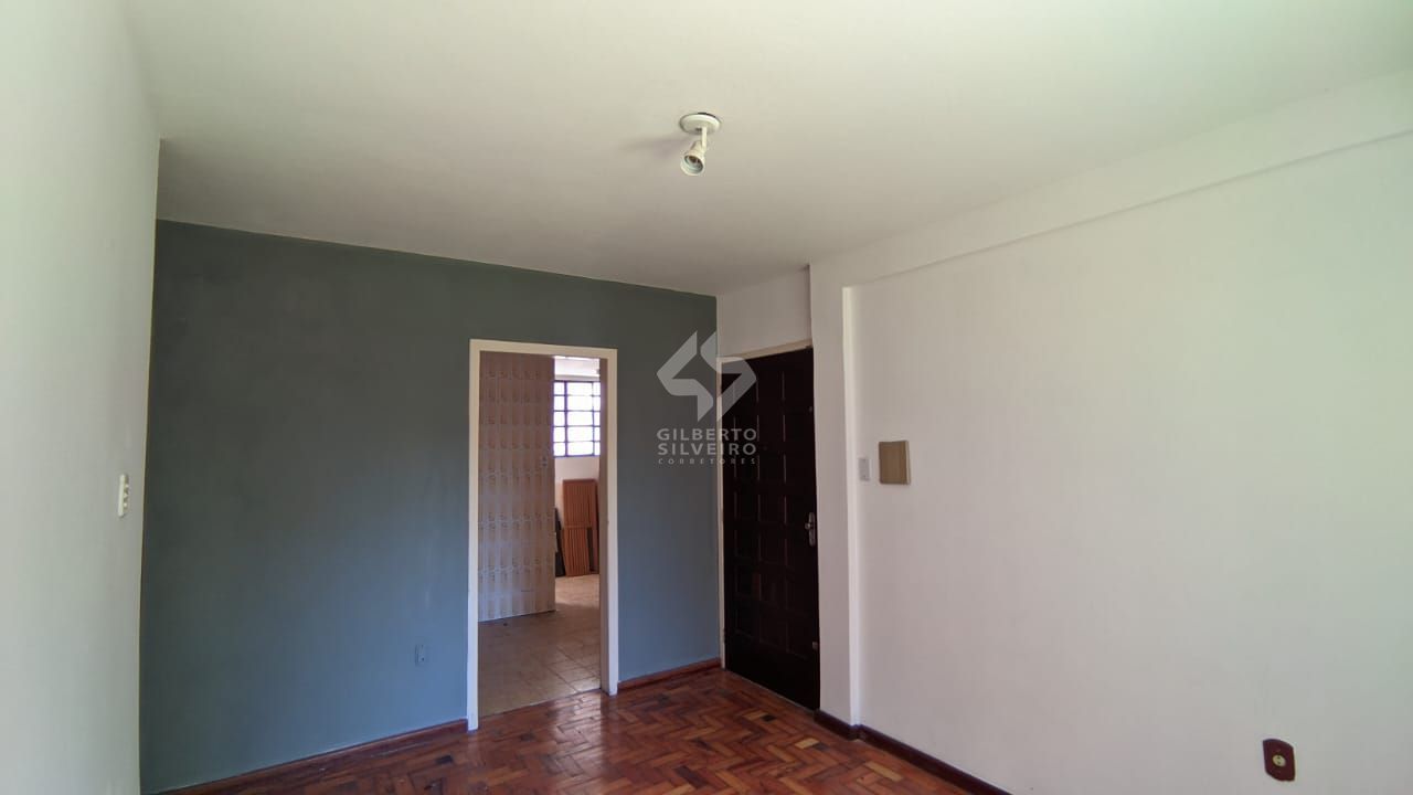 Apartamento térreo 2 dorm na Lasar Segall - São Sebastião