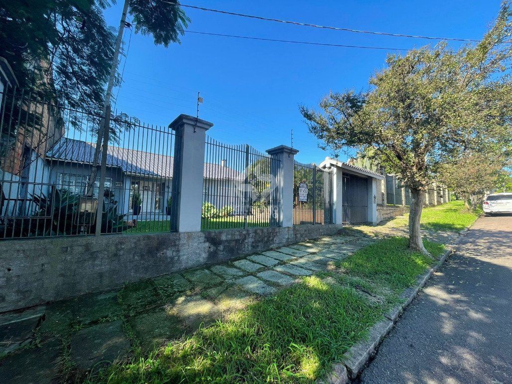 Casa 3 quartos à venda, 196m², Medianeira - Porto Alegre
