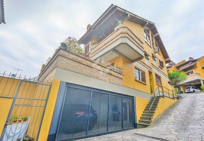 Casa 3 quartos à venda, 210m², Jardim Isabel - Porto Alegre