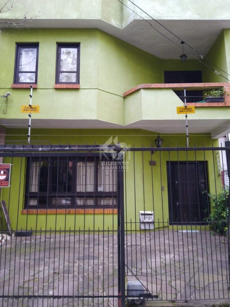 Casa para Venda - 265m², 5 dormitórios, sendo 2 suites, Floresta