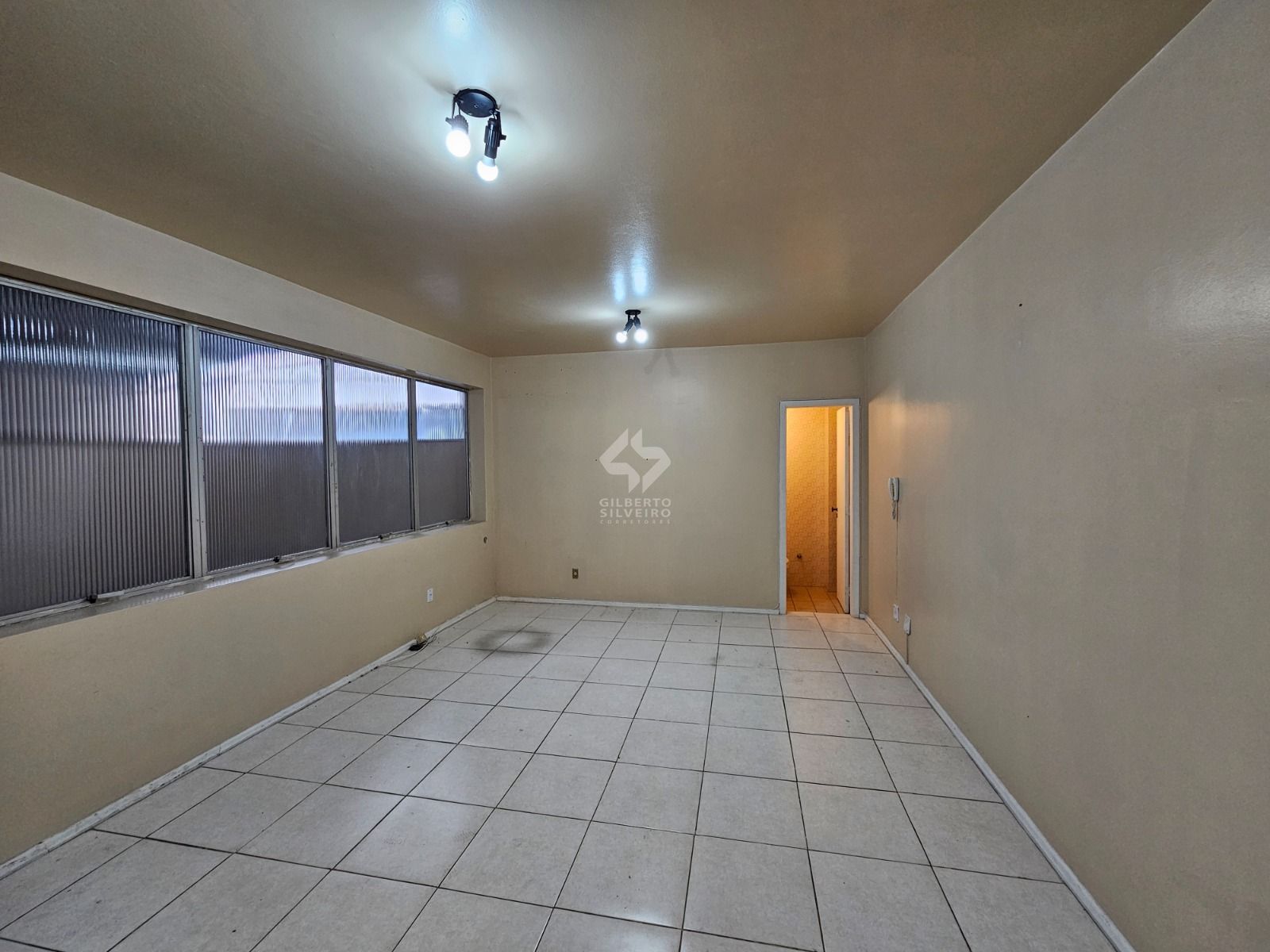 Sala Comercial, 1 sala, à venda, 54 m², Moinhos de Vento - Porto Alegre — foto 3