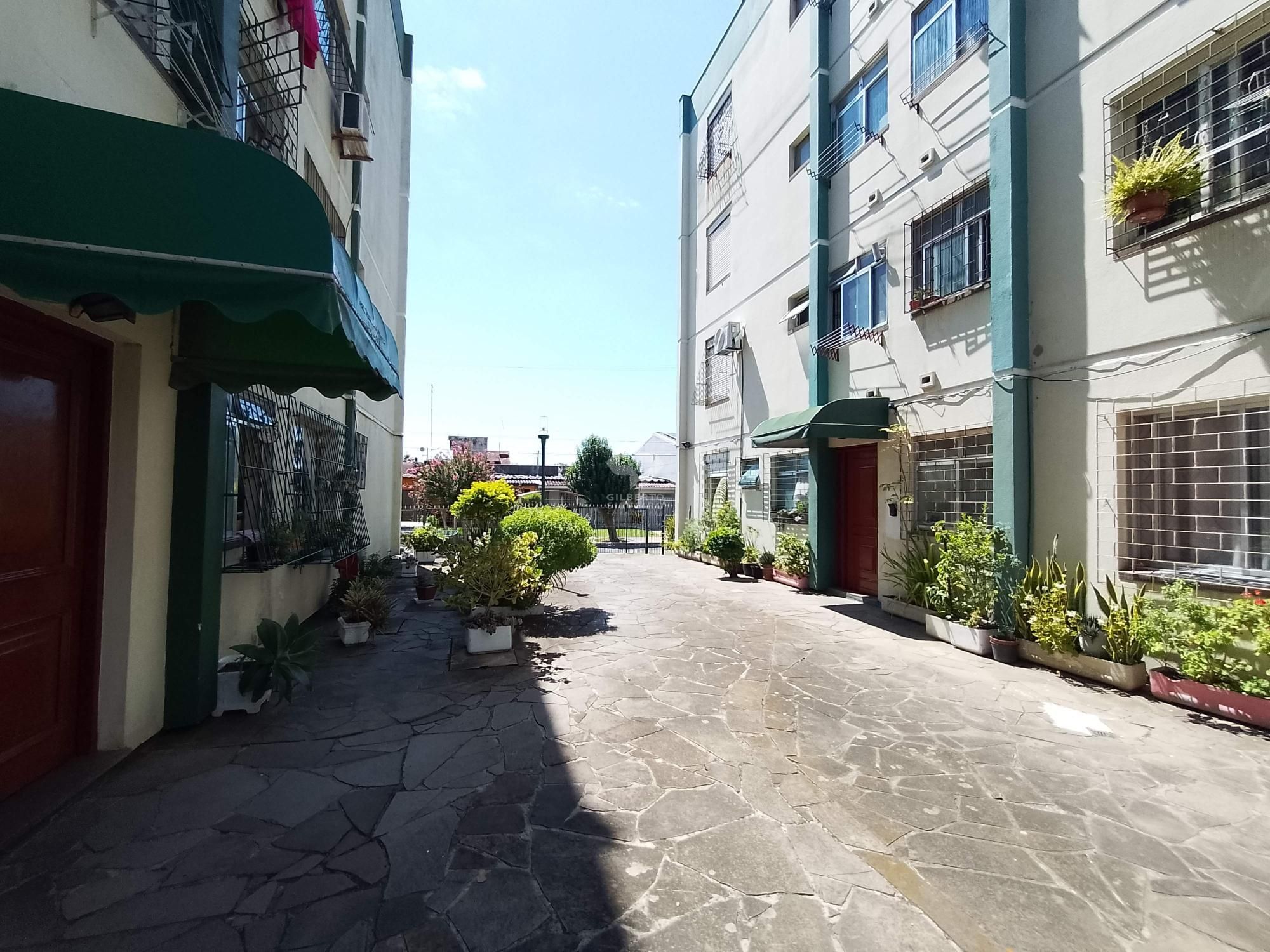Apartamento 1 dormitório semi mobiliado no Rubem Berta