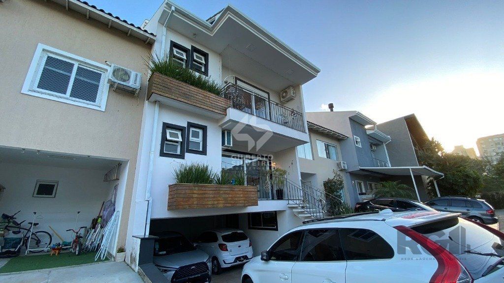 Casa de Condomínio 4 quartos à venda, 210m², Passo das Pedras - Porto Alegre