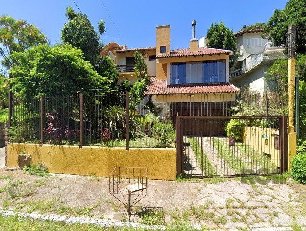 Casa 4 quartos à venda, 330m², Teresópolis - Porto Alegre