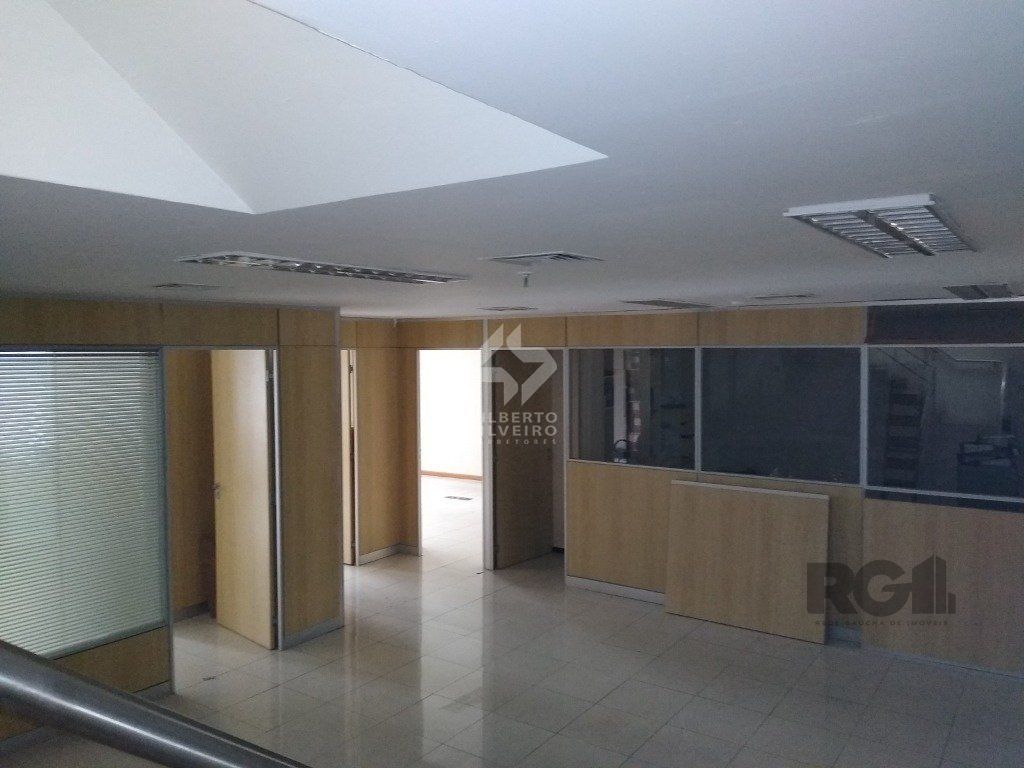Sala Comercial à venda, 200m², Centro Histórico - Porto Alegre