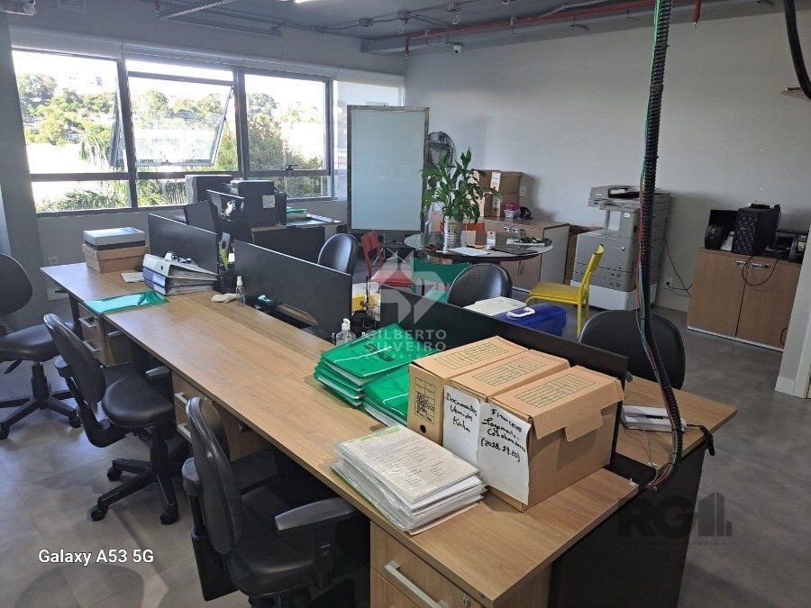 Sala Comercial, à venda, 81 m², Chácara das Pedras - Porto Alegre — foto 2