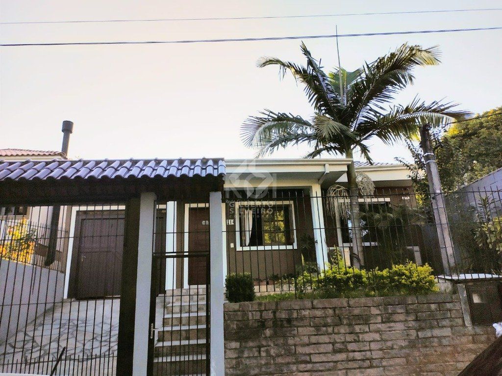 Casa para Venda - 214m², 2 dormitórios, 4 vagas - Parque Santa Fé