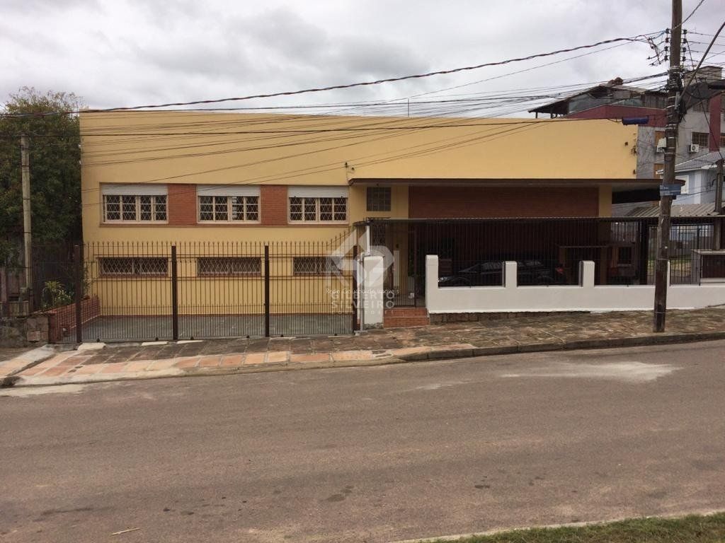 Casa para Venda - 233m², 4 dormitórios, 5 vagas - Nonoai