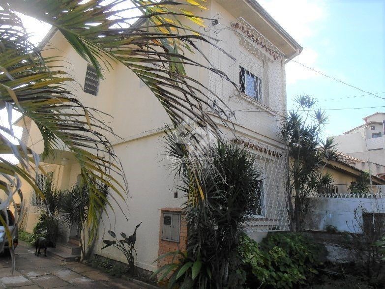 Casa para Venda - 159m², 3 dormitórios, 3 vagas - Menino Deus
