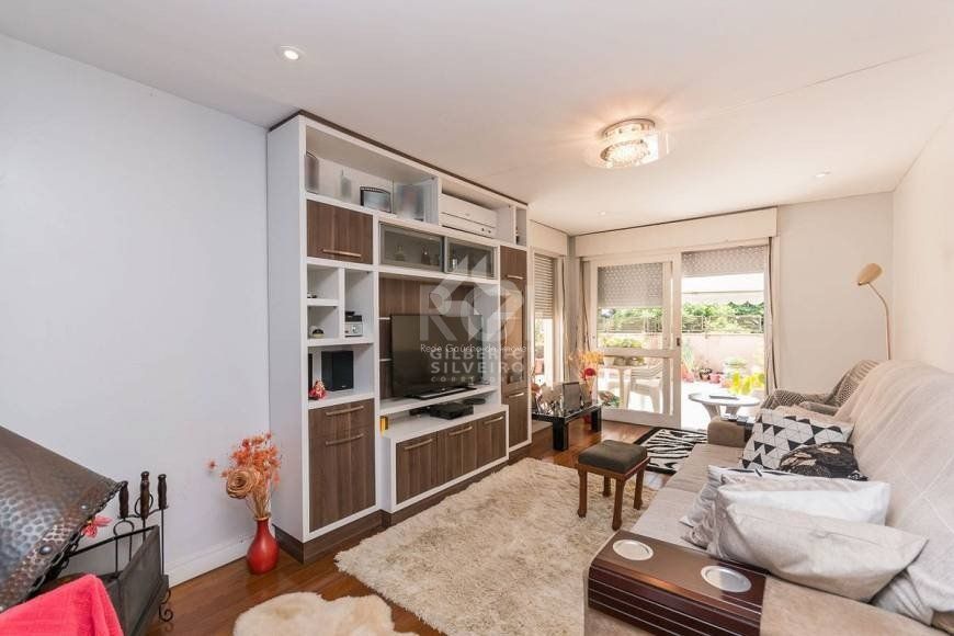 Cobertura para Venda - 180m², 3 dormitórios, sendo 1 suites, 1 vaga - Petrópolis
