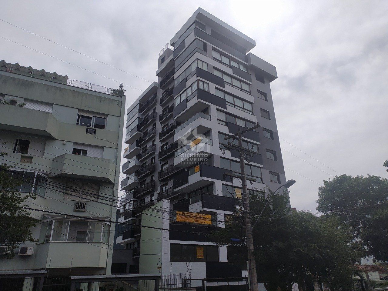 Apartamento para Venda - 123.71m², 3 dormitórios, sendo 1 suites, 1 vaga - Petrópolis