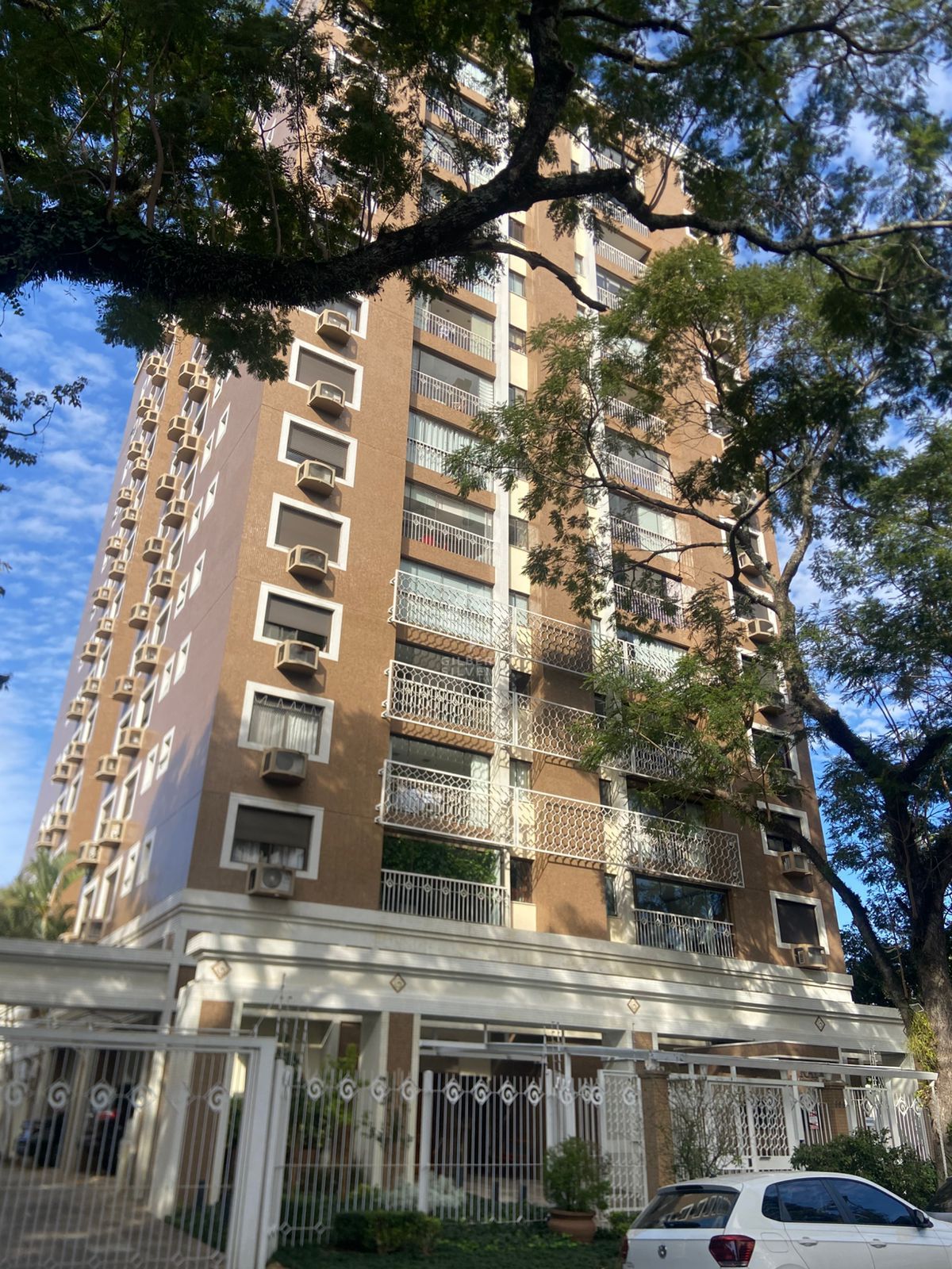 Apartamento 105 m2 3 dormitorios sendo 1 suite vaga dupla menino deus