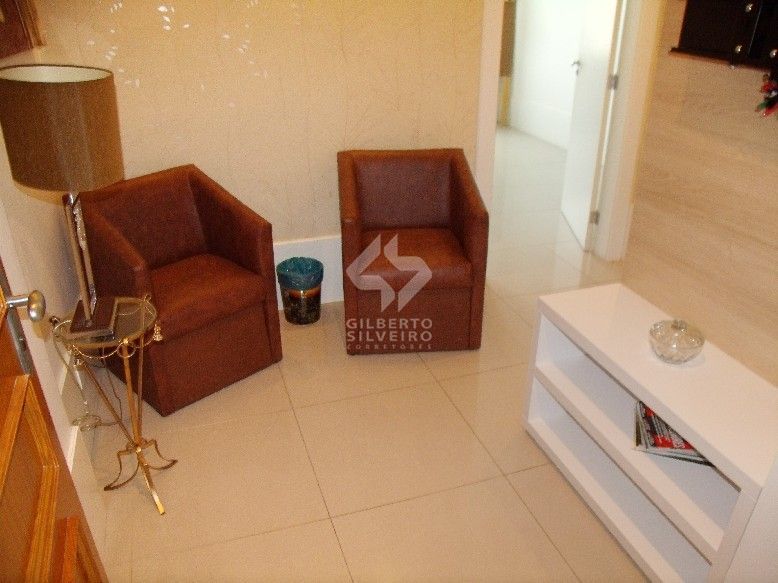 ÓTIMA SALA NO CENTRO EMPRESARIAL GETÚLIO VARGAS COM BOX ESCRITURADO