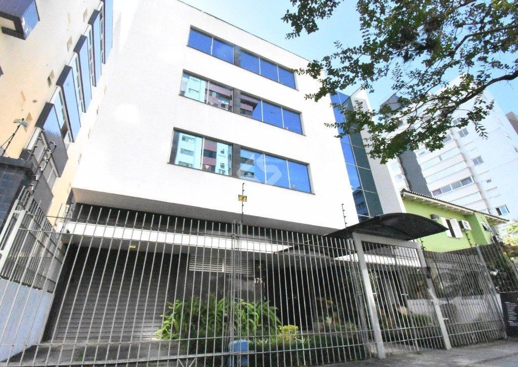 Sala de frente com vaga