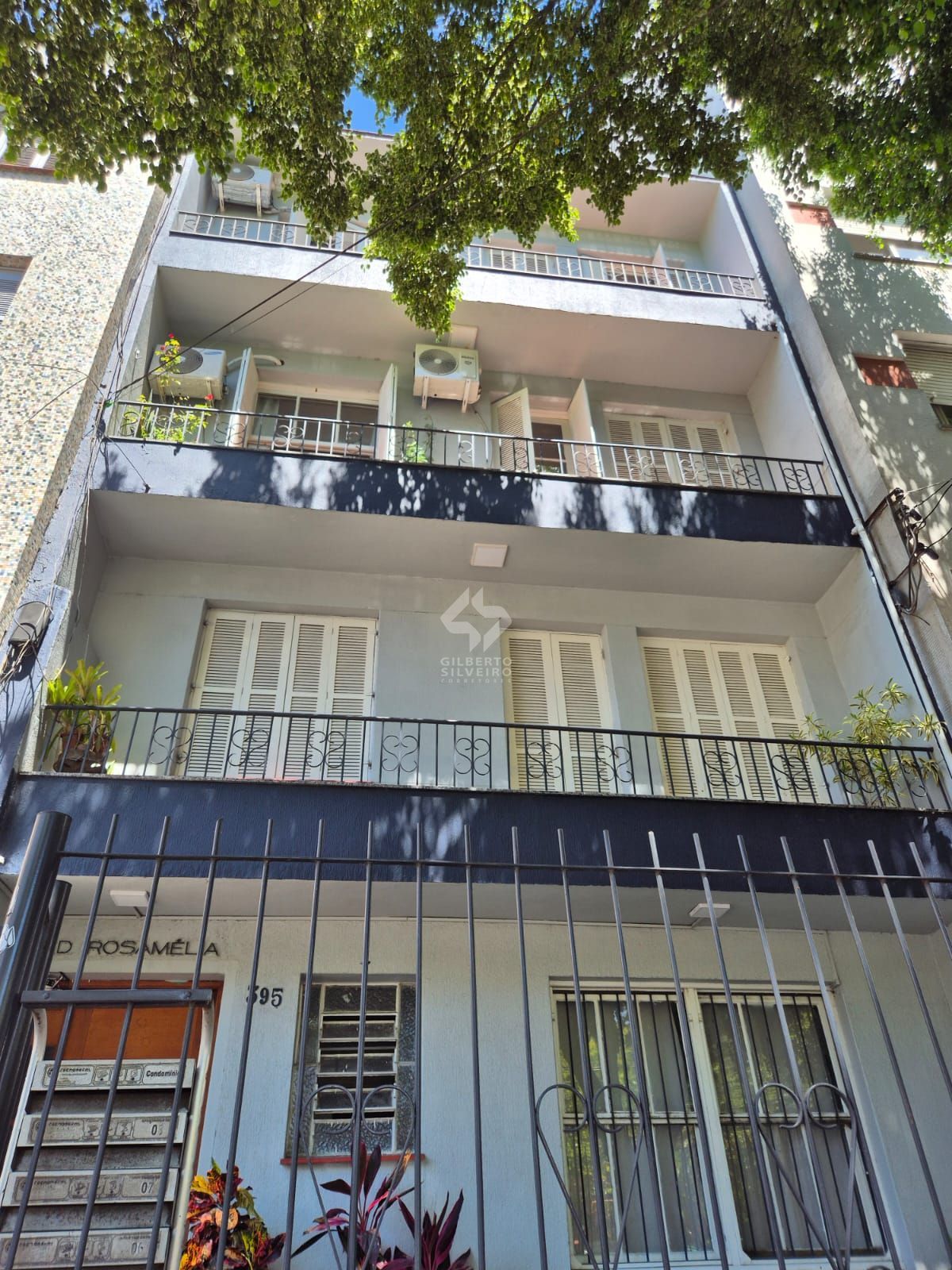 3 dormitórios com 98m²