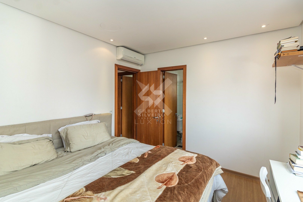 2383562.jpeg