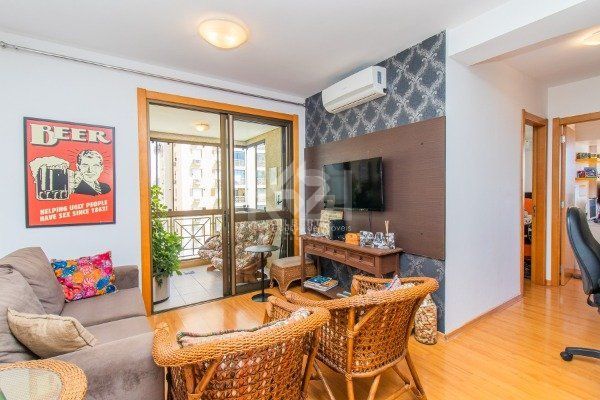 Apartamento para Venda - 71.77m², 2 dormitórios, sendo 1 suites, 1 vaga - Passo da Areia