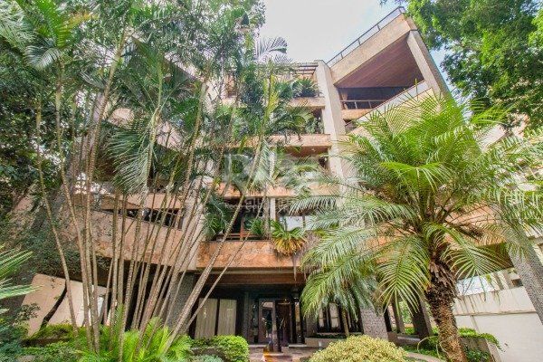 Cobertura para Venda - 579.6m², 3 dormitórios, sendo 1 suites, 3 vagas - Moinhos de Vento