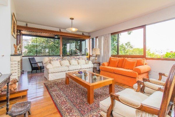 Apartamento para Venda - 212m², 3 dormitórios, sendo 1 suites, 3 vagas - Mont Serrat