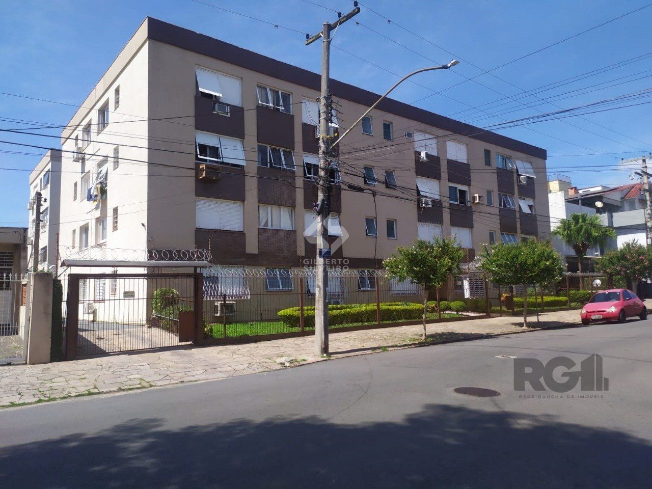Vende Apartamento no Bairro Partenon em Porto Alegre
