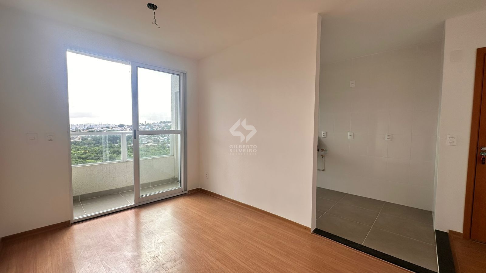Apartamento Novo de dois dormitorios e duas vagas