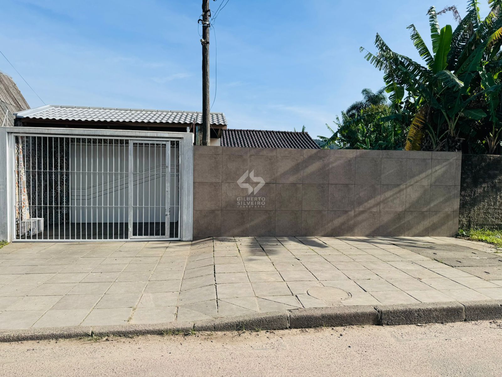 Casa no bairro Aberta dos Morros - 3 dormitórios