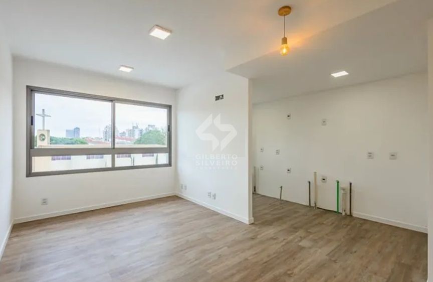 Apartamento, 2 quartos, à venda, 51 m², Passo da Areia - Porto Alegre — foto 2