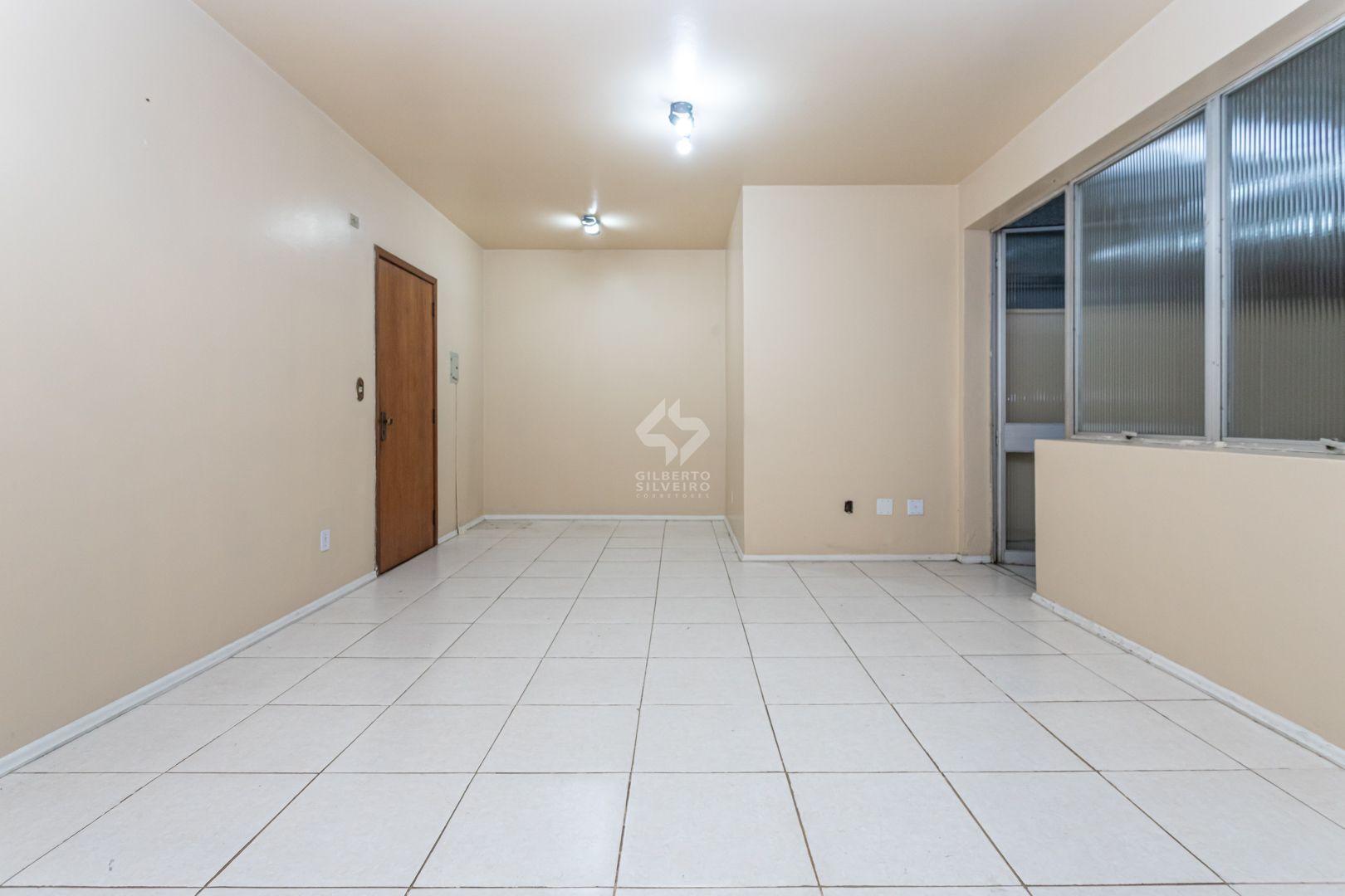 Sala Comercial com terraço