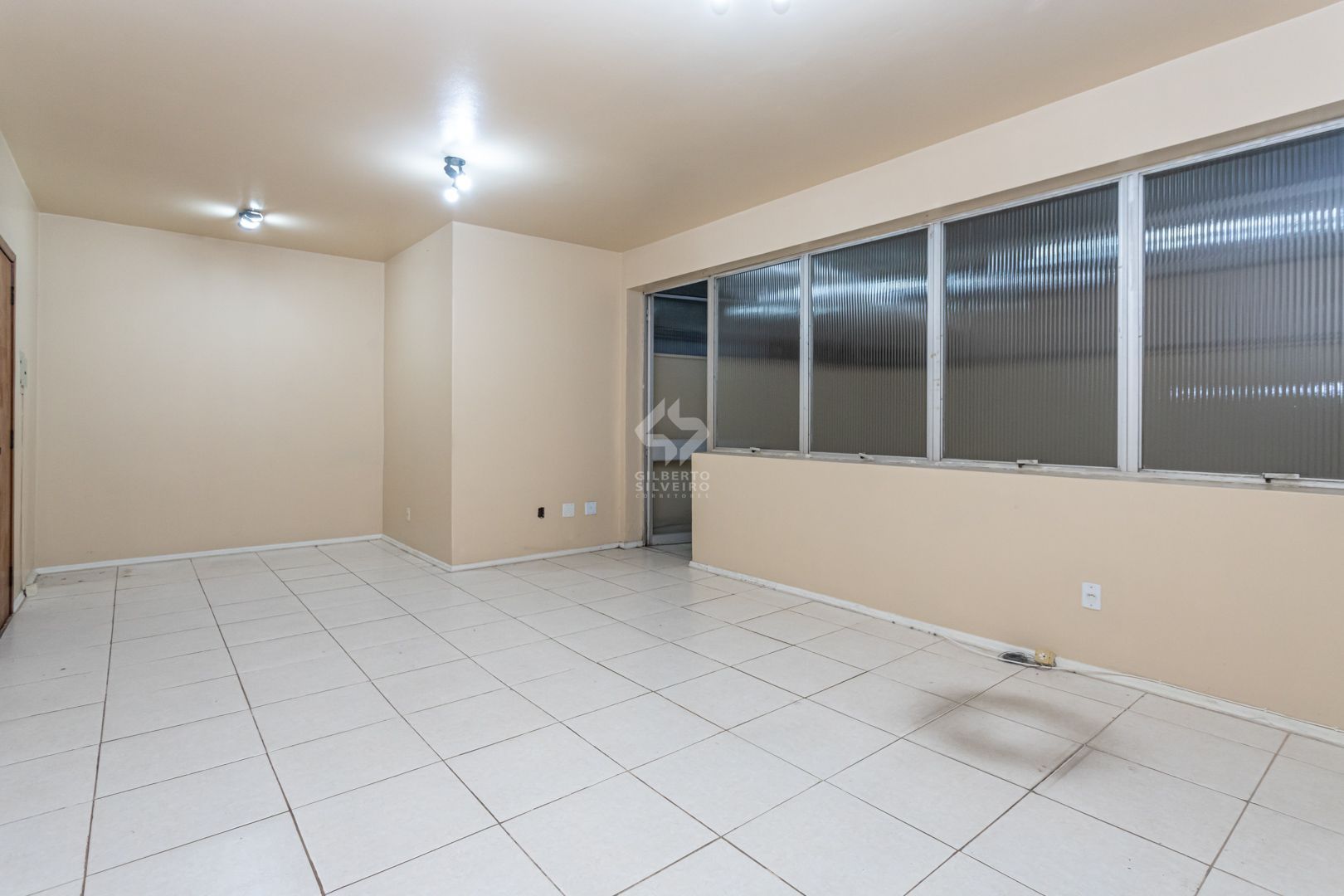 Sala Comercial, 1 sala, à venda, 54 m², Floresta - Porto Alegre — foto 4