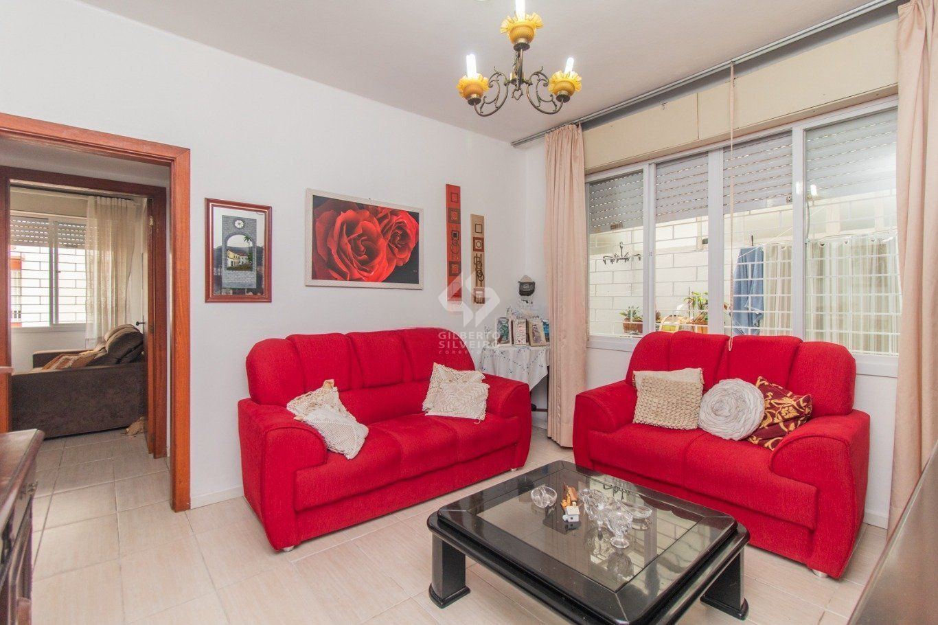 Apartamento 2 Quartos com Suíte e Pátio no Menino Deus