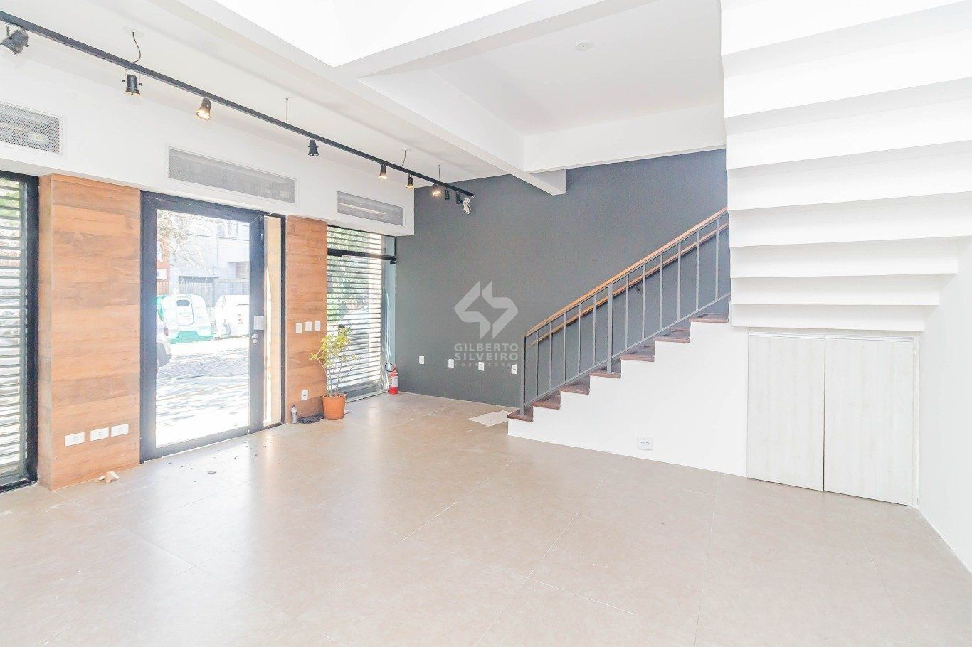 Prédio Comercial, 3 salas, à venda, 200 m², Menino Deus - Porto Alegre — foto 2